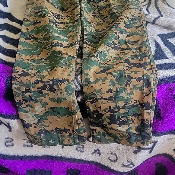 Camouflage cargo pants brand new size M mens - Picture 4 of 11